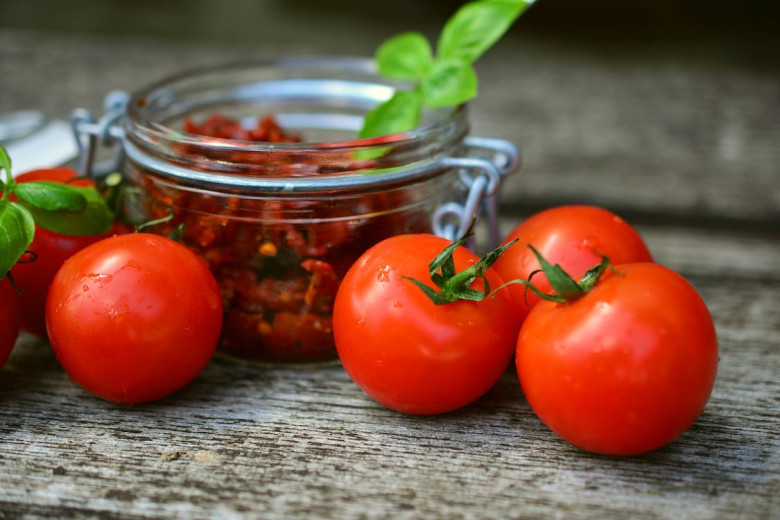 4. Tomates en Conserva
