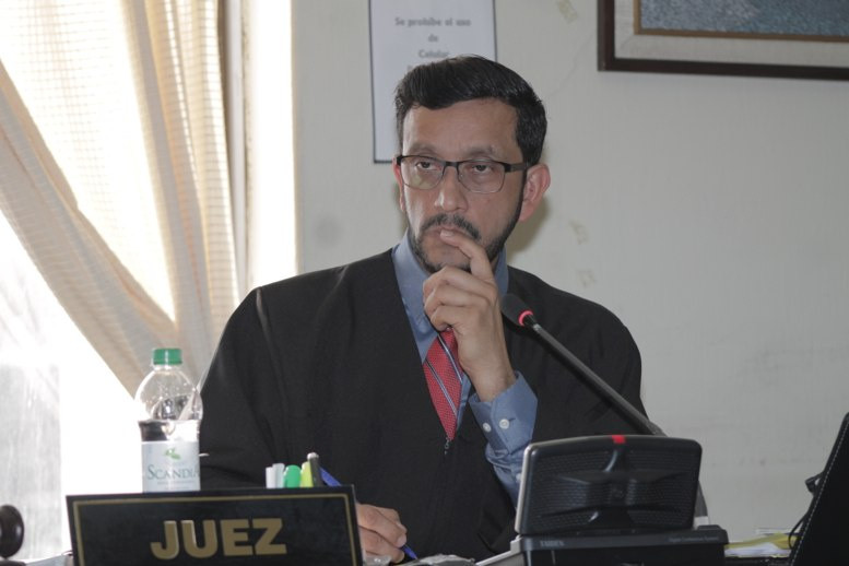 Víctor Cruz