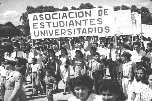 Reacciones y condenas