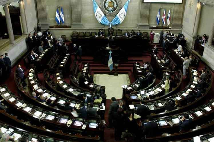 Los seis candidatos son:
