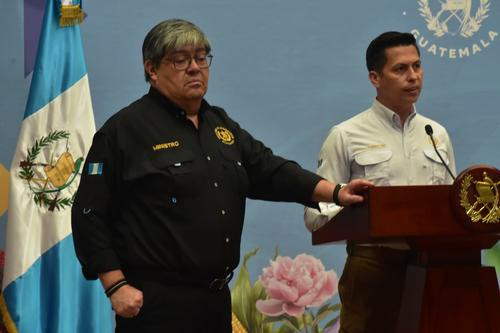 Renuncia al cargo