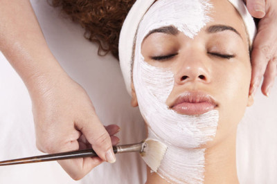 Cuida la salud de tu rostro con una limpieza facial