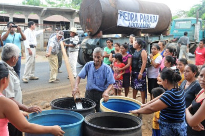 Persiste la escasez de agua en algunas zonas de la capital