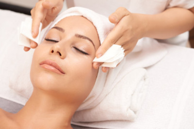 ¿Por qué es importante realizarte una limpieza facial?