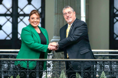 Proyecto del Ferrocarril Interoceánico de Honduras presentado a Arévalo