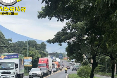 Bloqueo en la ruta a Puerto Quetzal por mal servicio de energía eléctrica