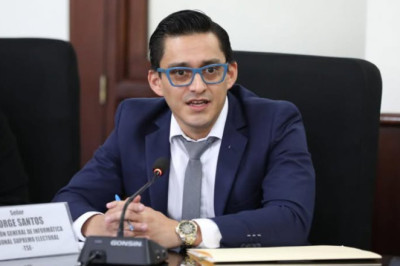 Polémico traslado de Jorge Santos Neill pese a recomendación médica del Inacif