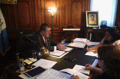 Arévalo revela su ambicioso plan: tren, metro, puertos y educación para transformar Guatemala