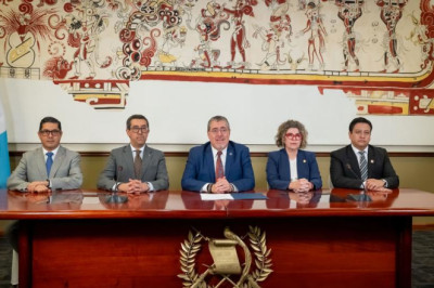 Arévalo lanza iniciativa de ley para frenar lavado de dinero y crimen organizado