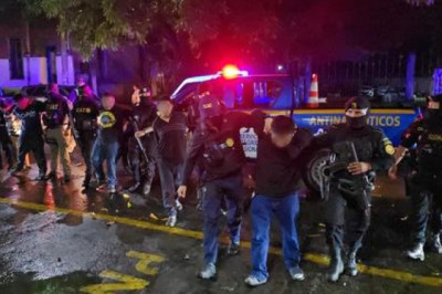 Capturan a cinco presuntos integrantes del Barrio 18 en Escuintla: incautan arsenal de guerra