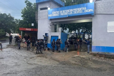 Reos transmiten en vivo desde cárcel de Zacapa y el Sistema Penitenciario responde