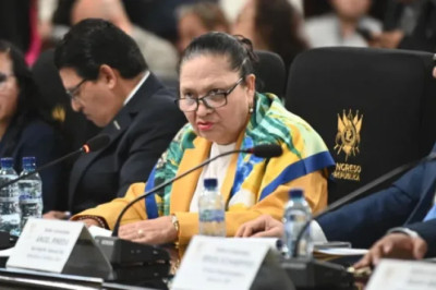 Porras pide Q5 mil 245 millones para el MP y evita hablar de su salario