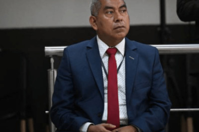 Curruchiche revela salario en medio de querella de Arévalo