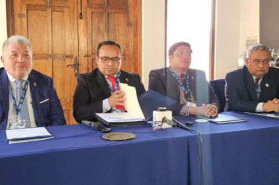 Críticas por sesión secreta en elección de magistrados de la CC por la Usac