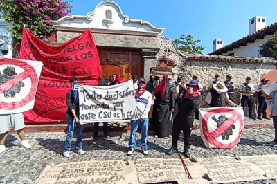Disparos irrumpen en protesta contra reelección de rector de la USAC
