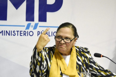 Porras traslada a fiscal sancionado a Petén antes de dejar el cargo