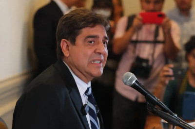 Carlos Pineda exige rectificación por señalamientos de narcopolítica