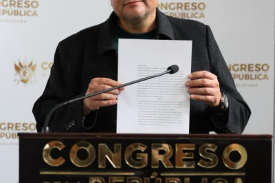 Denuncian a ministros de Finanzas y Defensa por retrasos en pensiones de veteranos