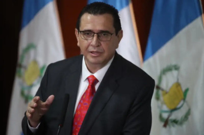 García Luna afirma que carrera fiscal fue “destrozada” y defiende depuración del MP