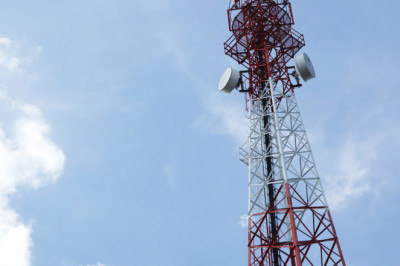 SIT revisa subasta de banda 700 MHz y abre debate sobre lesividad