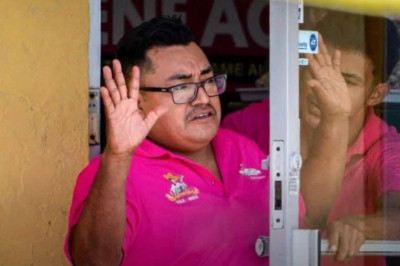 Guatemalteco dueño de panadería se entrega al ICE en Florida