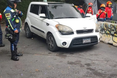 Ataque armado deja a un hombre fallecido dentro de un vehículo en la zona 4 capitalina