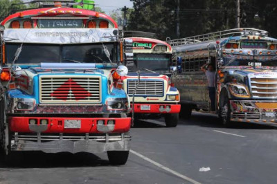 Transportistas advierten aumento de hasta 20% en el pasaje por el alza del diésel