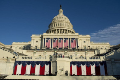 Estados Unidos evalúa cobrar US$100 mil a estudiantes extranjeros que deseen trabajar tras graduarse