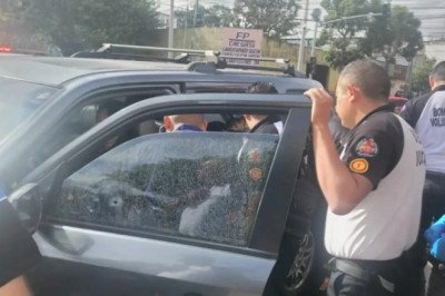 Madre e hija resultan ilesas tras ataque armado contra su vehículo en zona 3
