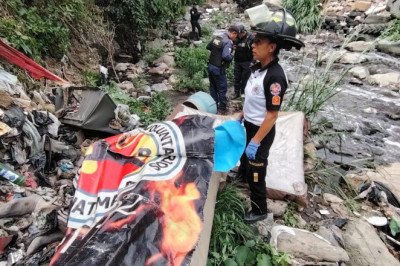 Hallan cadáver con señales de violencia a orillas del río Las Vacas en zona 18