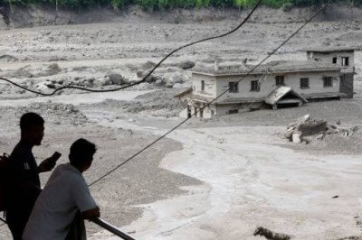 China supera los US$98 millones en donaciones para apoyar a afectados por la riada en el Tíbet