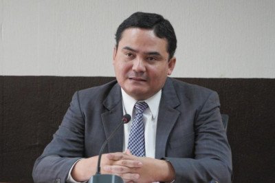 La Unión Europea desmiente al juez Fredy Orellana: sus sanciones siguen vigentes