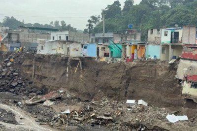 Río Pinula mantiene en riesgo a Villa Hermosa tras años de erosión, viviendas destruidas y cierre del puente