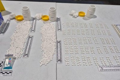Localizan 1,459 pastillas con presunta cocaína en recinto aeroportuario de zona 13